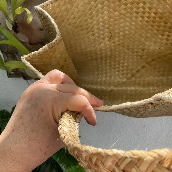 Lauhala Woven Large Hawaiian Bag - Picture 4 of 7